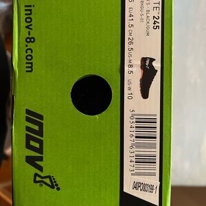 New in box innov 8 size 10 womens